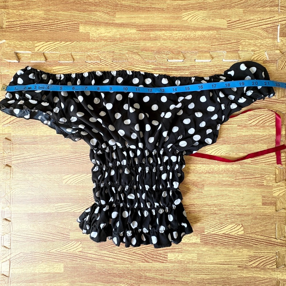 Black White Polka Dot Smocked Off Shoulder Crop Top Sz XS-S - Picture 5 of 7